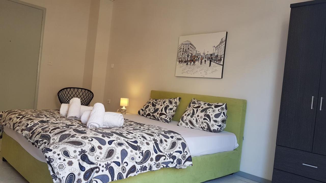 Palette Apartment Carmine - Athens Center, 6 Bd, 3 Bath 外观 照片