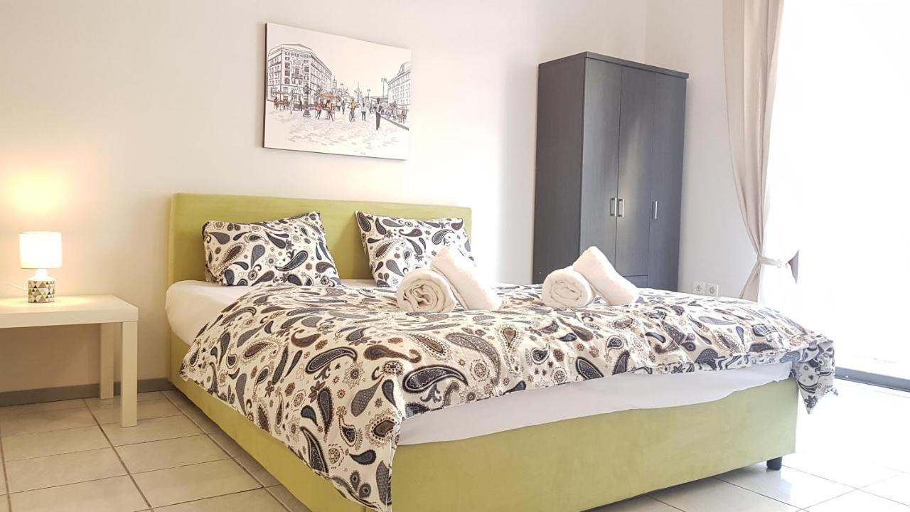 Palette Apartment Carmine - Athens Center, 6 Bd, 3 Bath 外观 照片