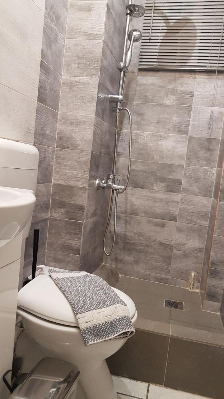 Palette Apartment Carmine - Athens Center, 6 Bd, 3 Bath 外观 照片