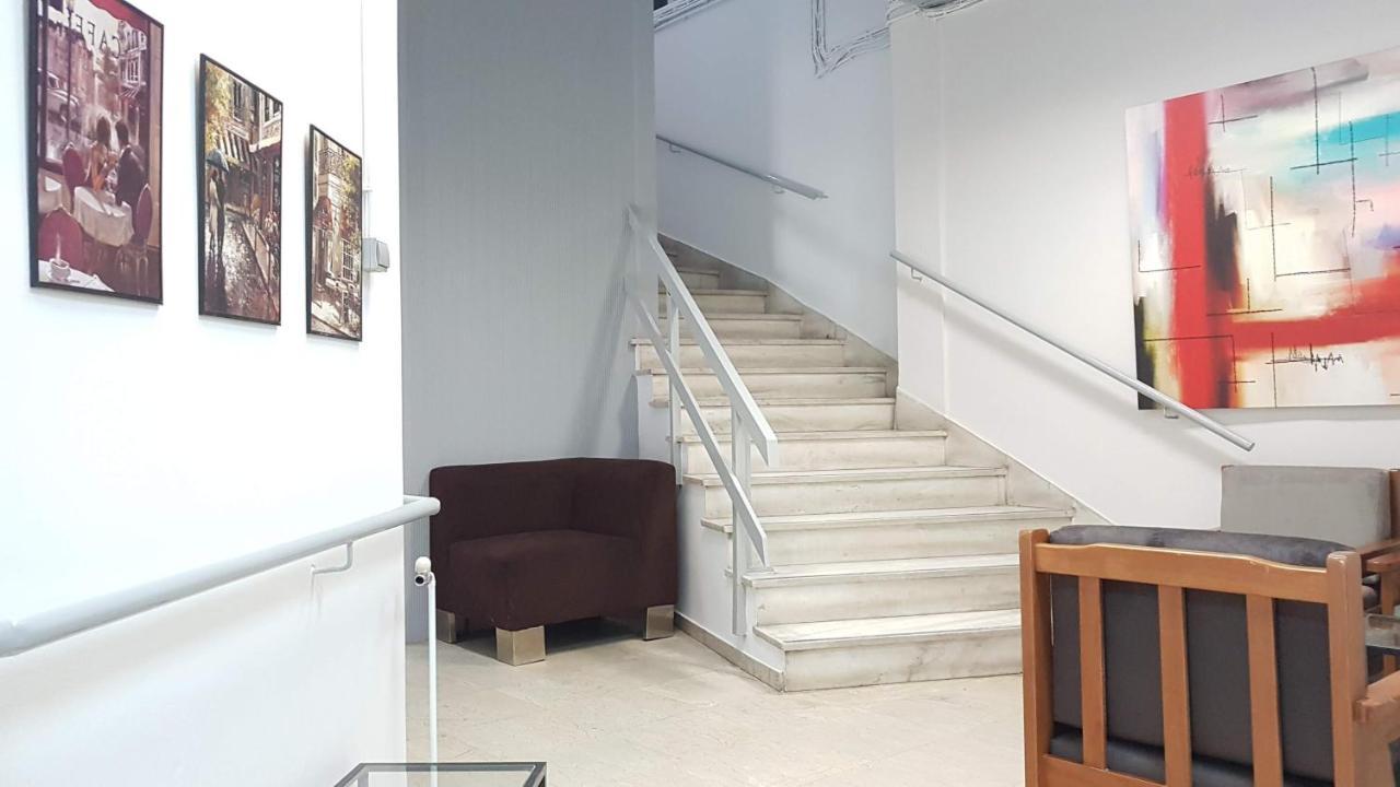 Palette Apartment Carmine - Athens Center, 6 Bd, 3 Bath 外观 照片